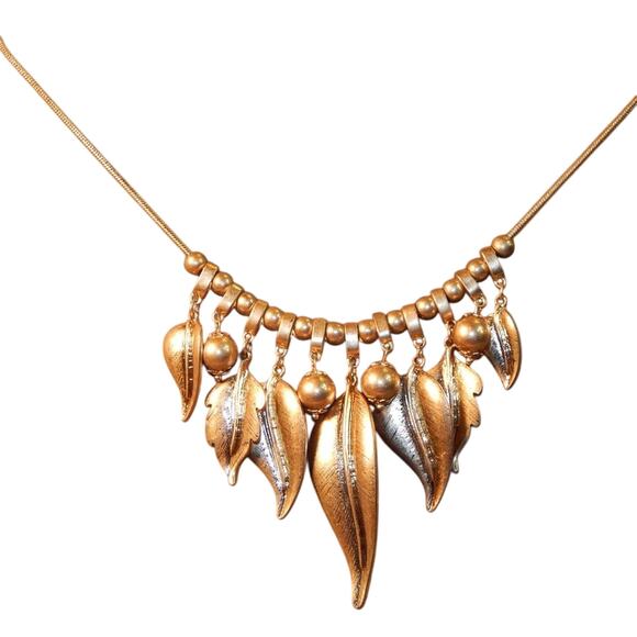 18" Stunning Golden Leaf & Ball Collar Choker/Necklace - Picture 6 of 8